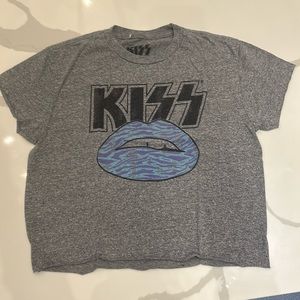 Retro Brand Kiss shirt